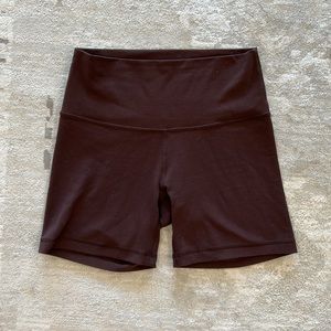 TnaBUTTER™ Atmosphere Hi-Rise 5" Short